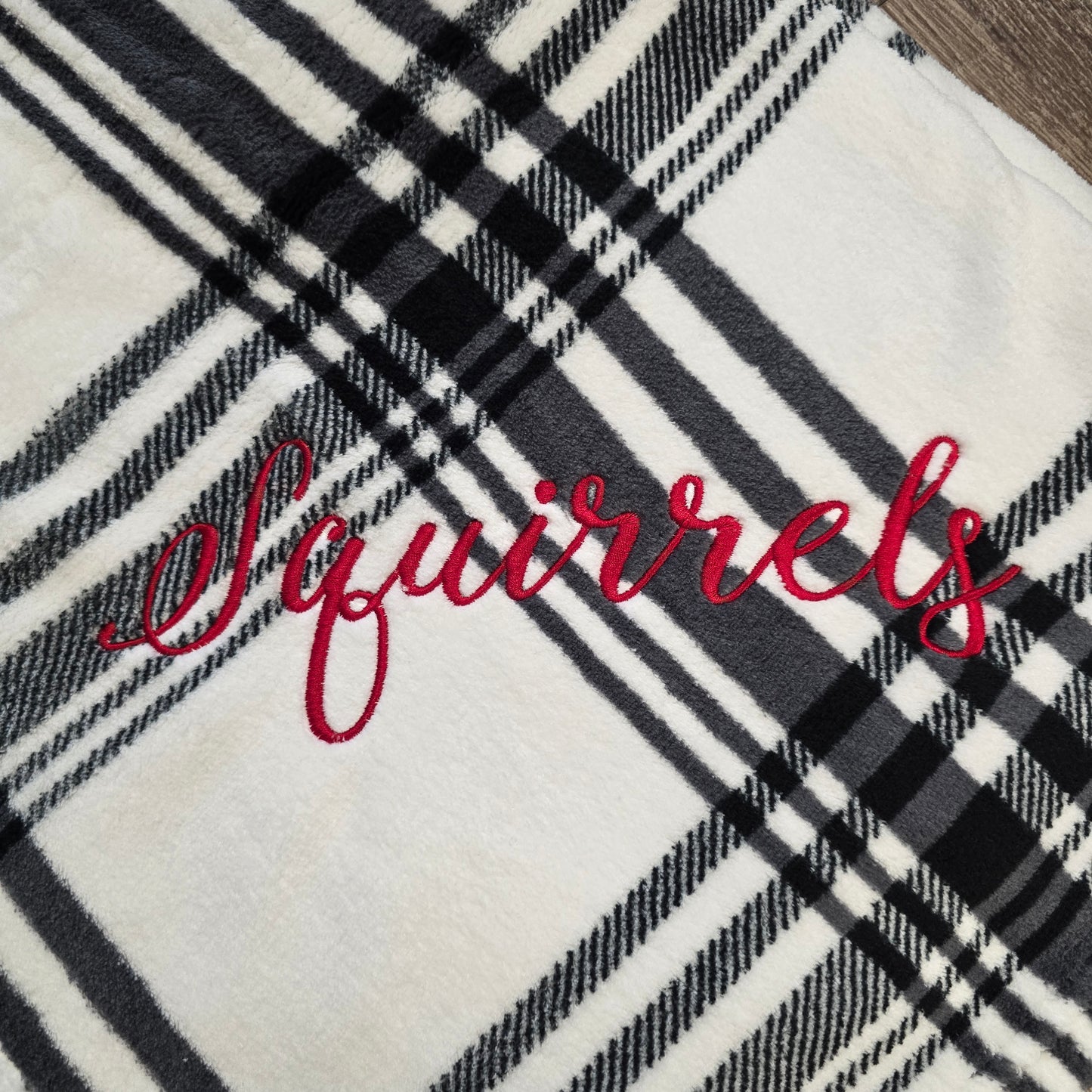 Squirrels Plaid Blanket