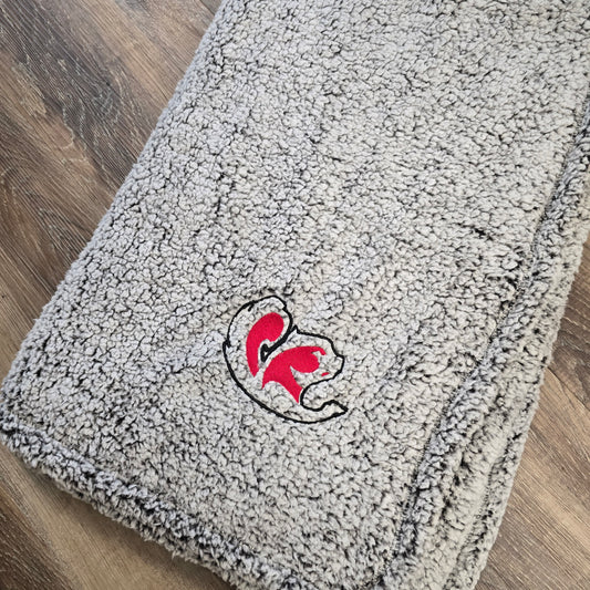 Cozy Fleece Squirrel Blanket